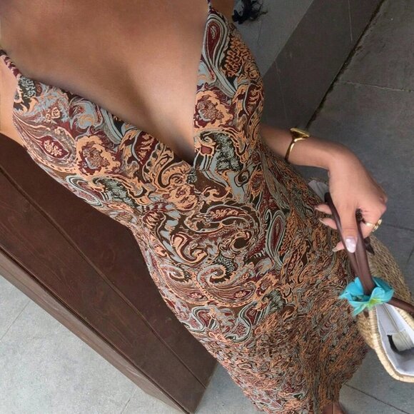 Rust Brown Boho Women's Paisley Print V-Neck Open Back Tie-Up Maxi Dress - Picture 2 of 6